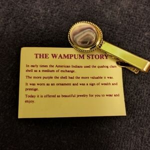Gold Wampum Shell Tie Clip